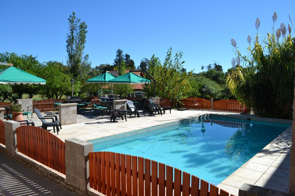 Hotel Torres Del Sol Мерло Экстерьер фото