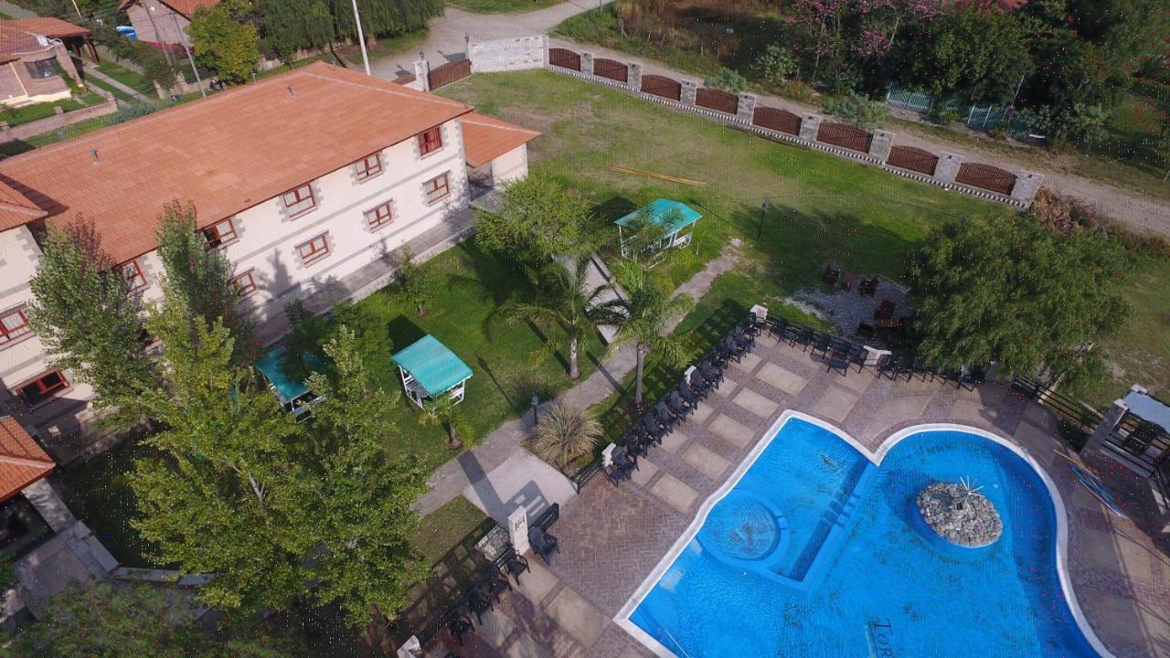 Hotel Torres Del Sol Мерло Экстерьер фото